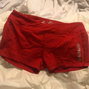 VIRUS Crossfit shorts Size M